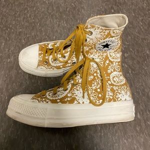 Converse CTAS Fall Florals Paisley Platform High Tops Women’s 7
